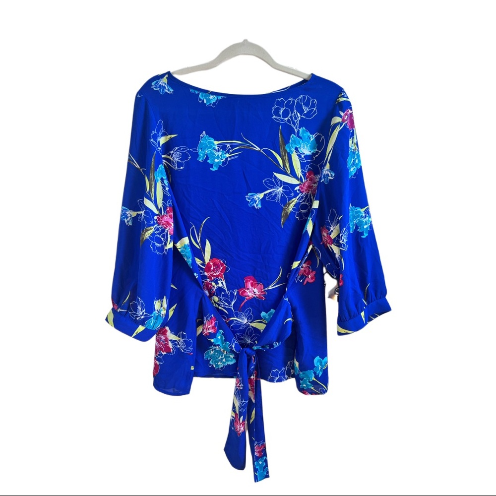 APT. 9 Shirt - XL